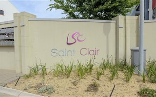 2 Bedroom Flat in Buh-Rein Estate