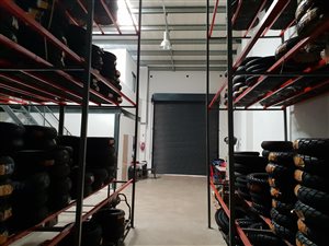 180 m² Industrial space in Cosmo City