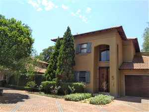 4 Bed Cluster in Waterkloof