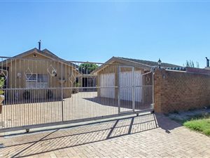 3 Bed House in Windsor Park