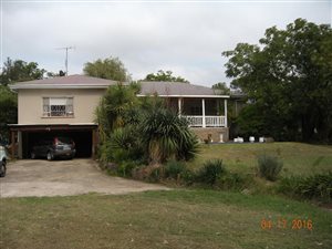 3 Bedroom House in Bedford
