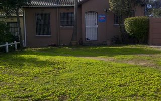 2 Bedroom House in Tableview