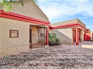 3 Bed House in Mackenzie Park
