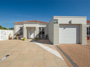 2 Bed House in Melkbosstrand