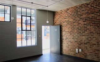 1 Bedroom Apartment in Johannesburg Central and CBD