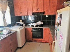 3 Bed Duplex in Westham