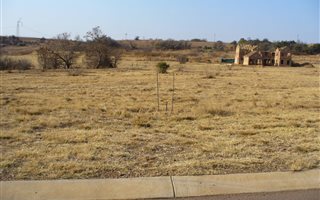 1000 m² Land available in Boschkop