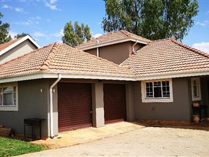 3 Bed House in Henley on Klip