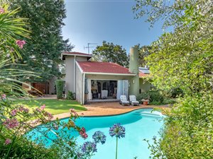 4 Bed House in Alphen Park
