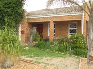 3 Bedroom House in Eikenbosch