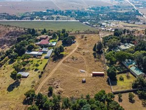 1.4 ha Land available in Protea Ridge