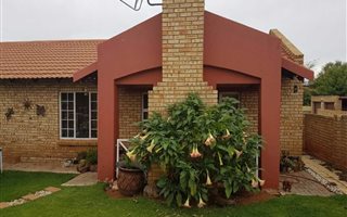 3 Bedroom Cluster in Albemarle