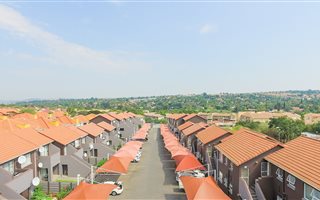 2 Bedroom Townhouse in Vorna Valley