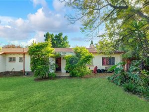 4 Bed House in Kensington B
