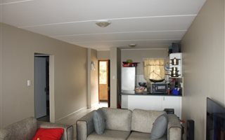 2 Bedroom House in Voorbaai
