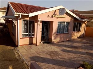 3 Bed House in Newcentre