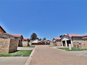 3 Bed Simplex in Brentwood