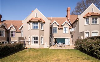 4 Bedroom Townhouse in Nottingham Road