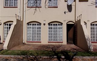 3 Bedroom Townhouse in Vereeniging Central