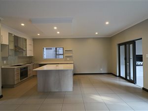 3 Bed Cluster in Bedfordview