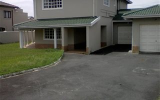 4 Bedroom House in Mt Edgecombe
