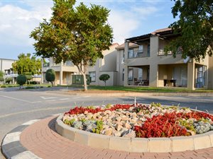 1 Bed Cluster in Hazeldean (Silverlakes Surroundings)