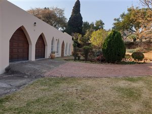 4 Bed House in Quellerina