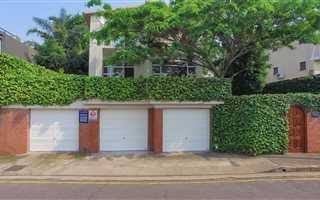 5 Bedroom House in Essenwood