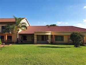 6 Bed House in Rispark
