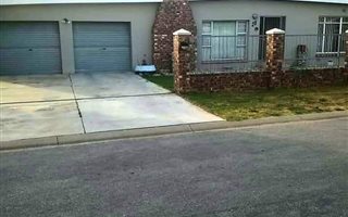 3 Bedroom House in Retief