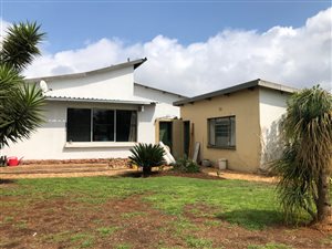5 Bed House in Roodepoort North