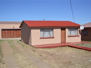 2 Bed House in Ezibeleni