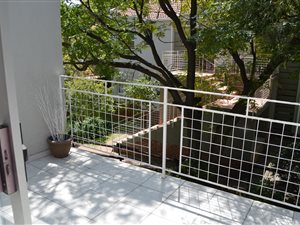 2 Bed Apartment in Benmore Gardens