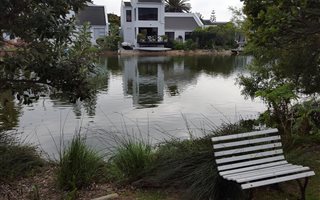 4 Bedroom House in Marina Da Gama