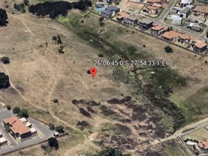 6.4 ha Land available in Strubens Valley