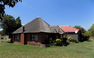 1.8 ha Farm in Groot Marico