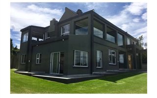 3 Bedroom Apartment in Spanish Farm