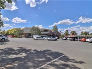 55 m² Office Space in Helderkruin