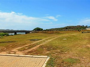 358 m² Land available in Hartenbos Heuwels