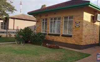 3 Bedroom House in Geduld