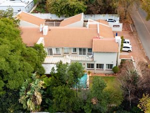 10 Bed House in Auckland Park
