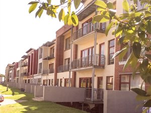 2 Bed Townhouse in Midridge Park