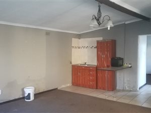 1 Bed Flat in Kroonstad