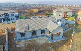 3 Bedroom House in Melodie