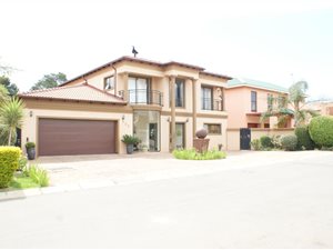 4 Bed Cluster in Honeydew Manor