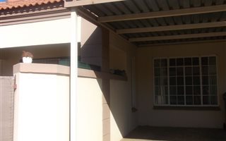 3 Bedroom Simplex in Baillie Park