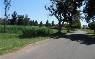 1000 m² Land available in Ncandu Park
