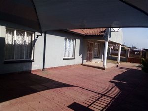 3 Bed House in Lindo Park