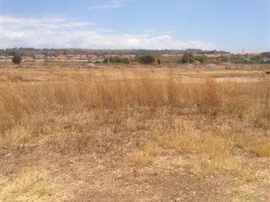 840 m² Land available in Six Fountains Estate