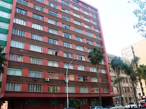 Bachelor apartment in Durban CBD